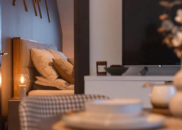 Glecer Kop, A14, Free Parking Garage 科帕奥尼克