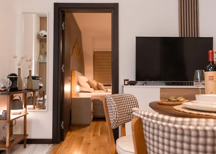 Glecer Kop, A14, Free Parking Garage 公寓 科帕奥尼克