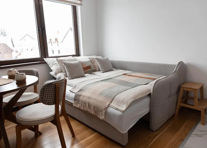 Glecer Kop, A14, Free Parking Garage 公寓 *