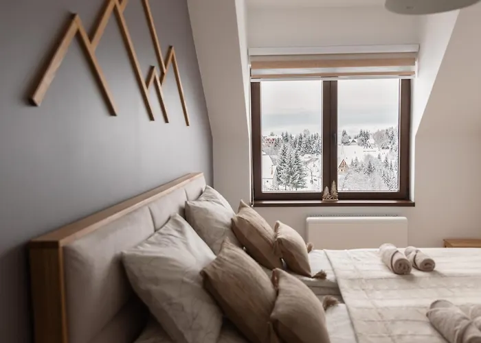 Glecer Kop, A14, Free Parking Garage *