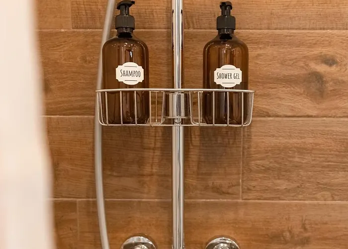 Glecer Kop, A14, Free Parking Garage